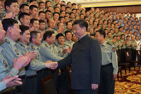 这是5月25日，习近平在哈尔滨接见驻黑龙江部队师以上领导干部和作战团单位主官。新华社记者 李刚 摄