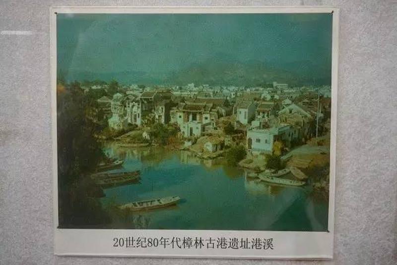 翻拍20世纪80年代古港旧照。