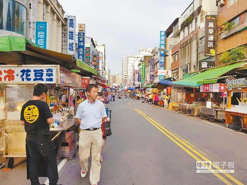 大陆游客赴台人数大减，台当局拟推“四人同行、一人免费”措施吸引日本游客，抢救岛内观光。（图片来源：台湾《中时电子报》）