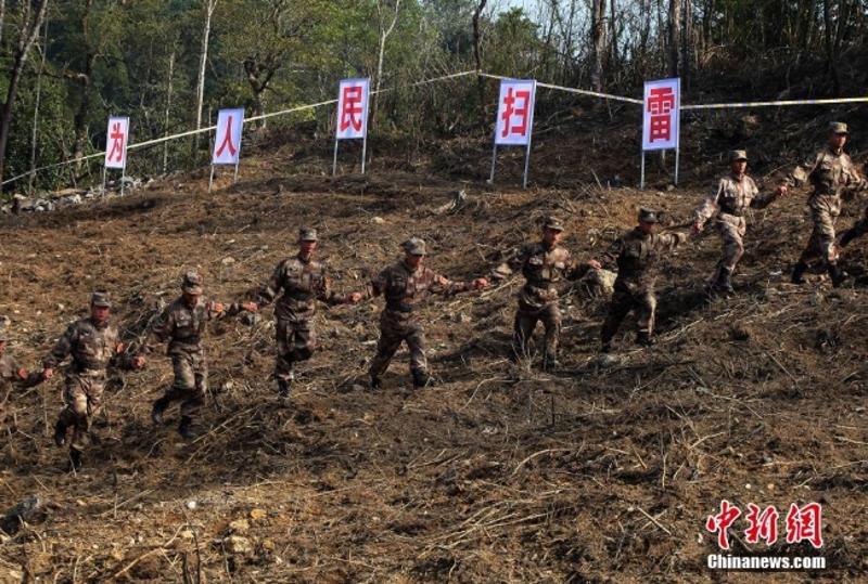 当日,中越边境红河段已排雷场移交仪式在河口县举行.