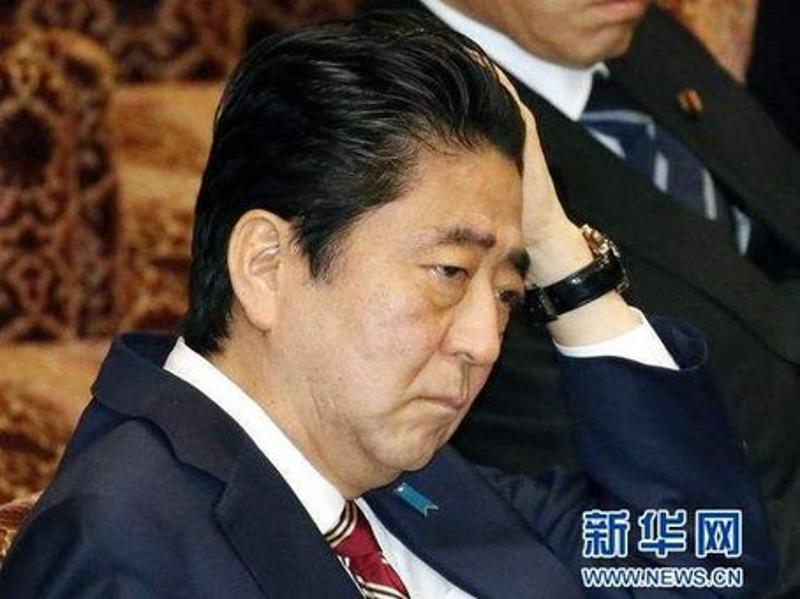 12月9日，东京，日本首相安倍晋三出席参议院听证会。（新华/美联）