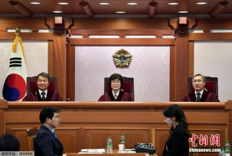 韩国宪法法院追问朴槿惠:沉船后7小时到底去哪了?