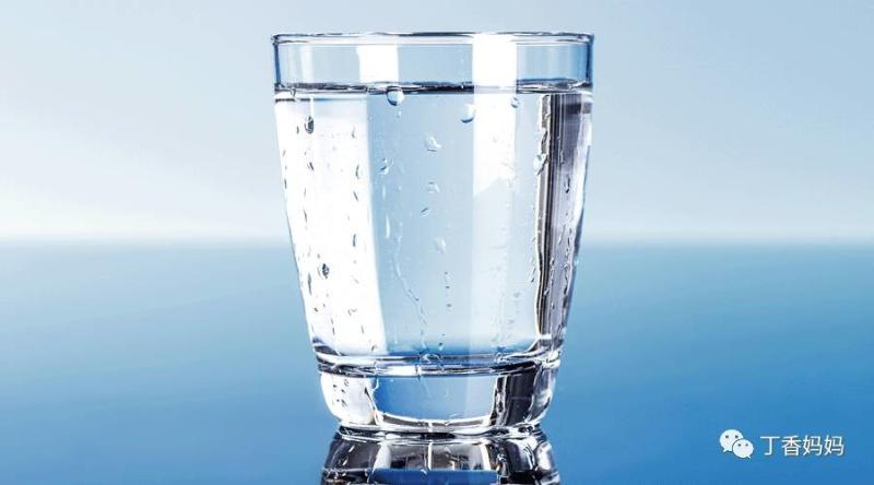 开云官方网站：玻璃杯、不锈钢杯、陶瓷杯……水杯你真的用对了吗？(图1)