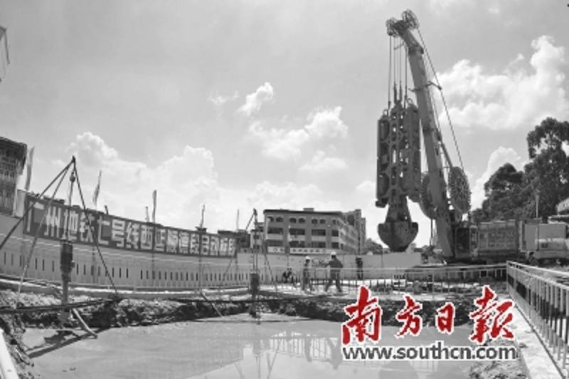 顺德区用最快的速度建设广州地铁7号线一期西延顺德段，为构建广佛轨道交通“一张网”争分夺秒。 南方日报记者 戴嘉信 摄