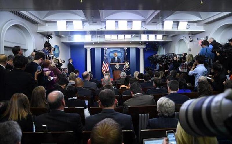 2016年12月17日，美国现任总统奥巴马在白宫新闻发布室举行记者会。（图片来源：新华社）