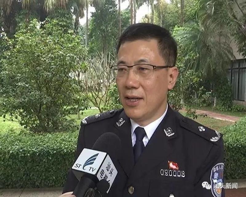 市公安局常务副局长 詹奕华: 我们主要从群众最关注的交警业务  出