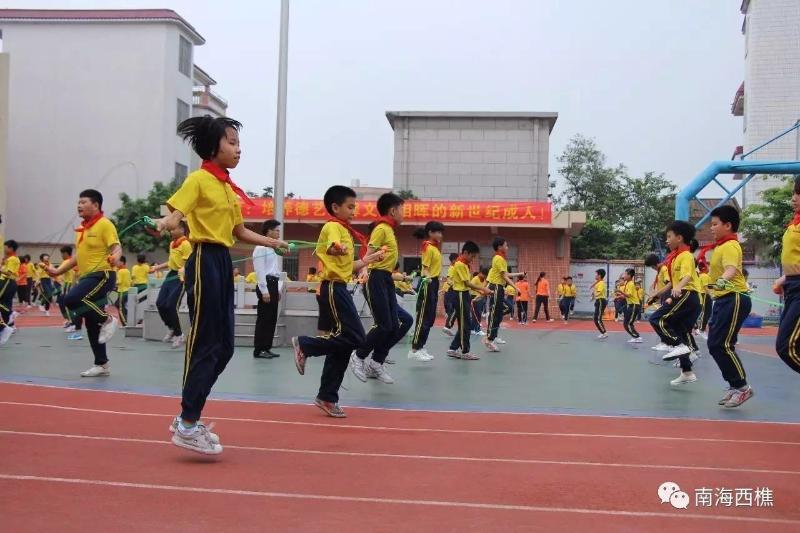 赞!西樵这家小学,用"飞鸿精神"燃烧起了孩子的梦想之魂