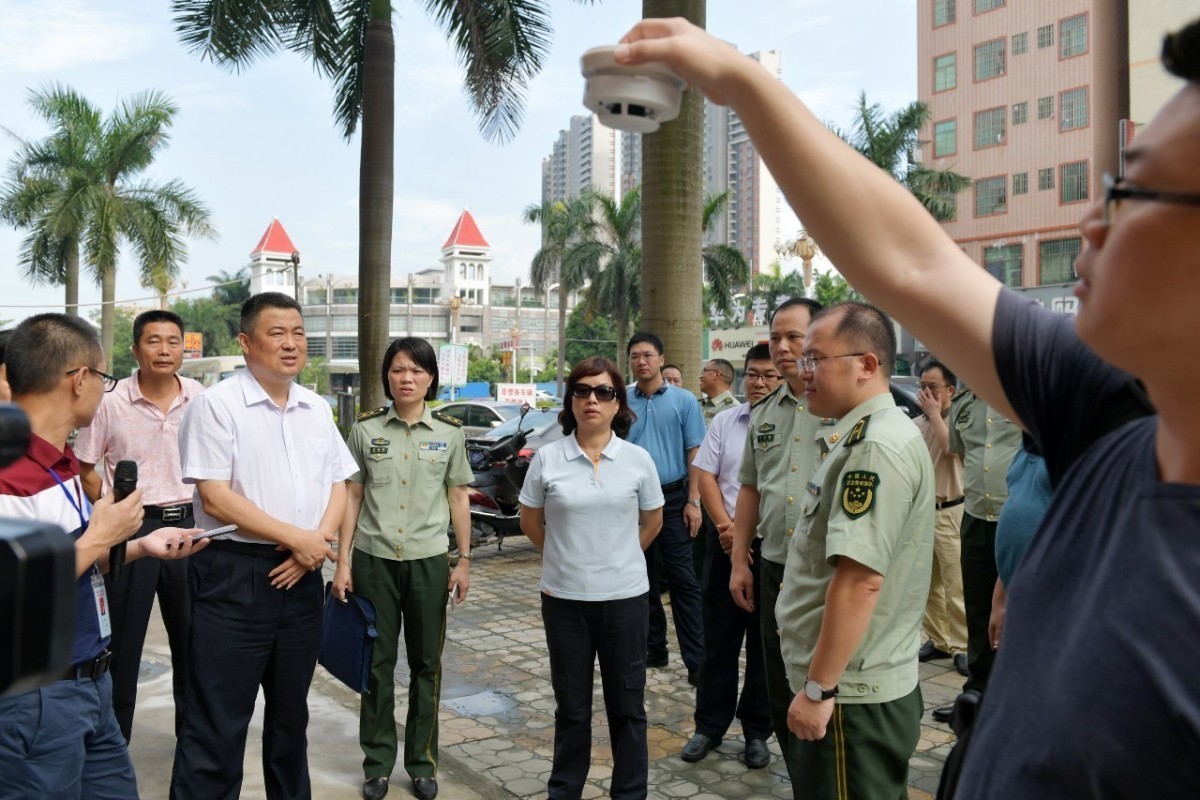 惠州市政府林春生副市长,余金富副市长,杨荣副秘书长,市消防支队李土