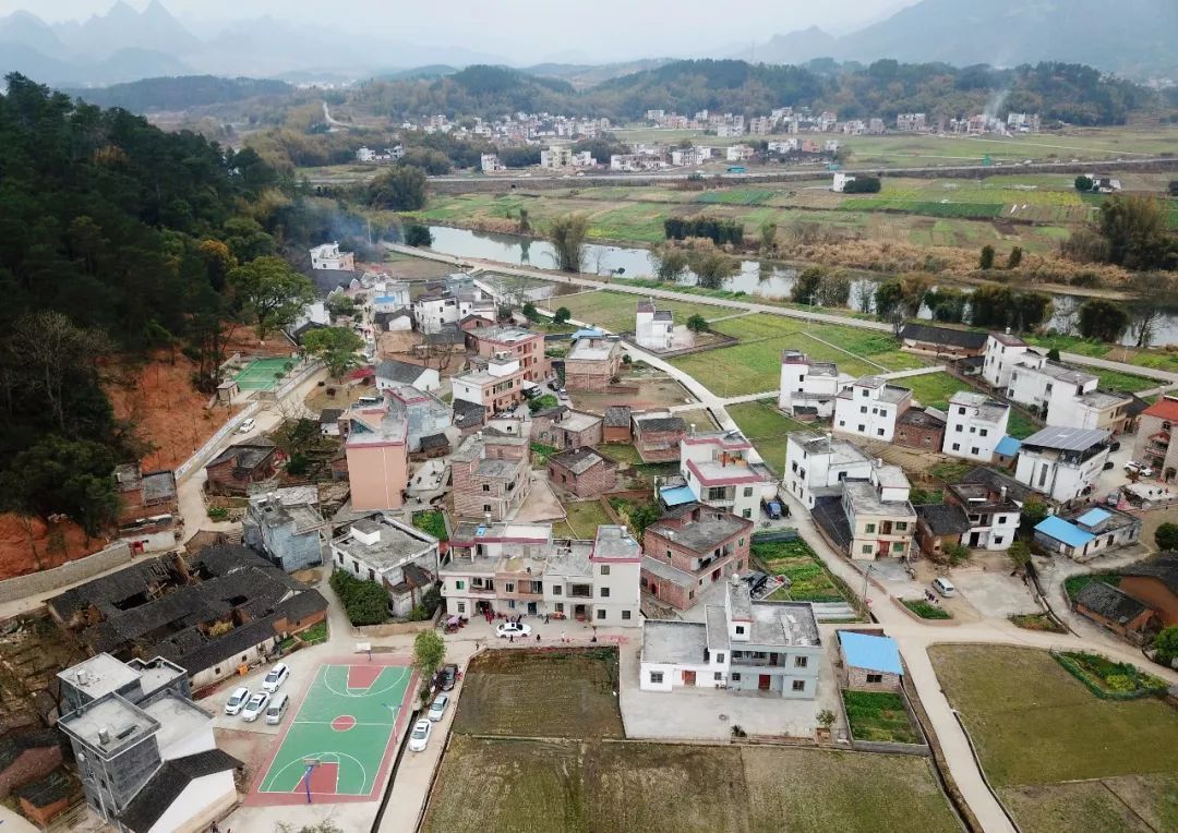 2月19日,清远日报"新春走基层"记者来到阳山县黎埠镇升平村委会江屋