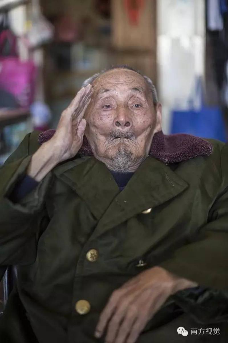 72岁抗战老兵被城管打图片