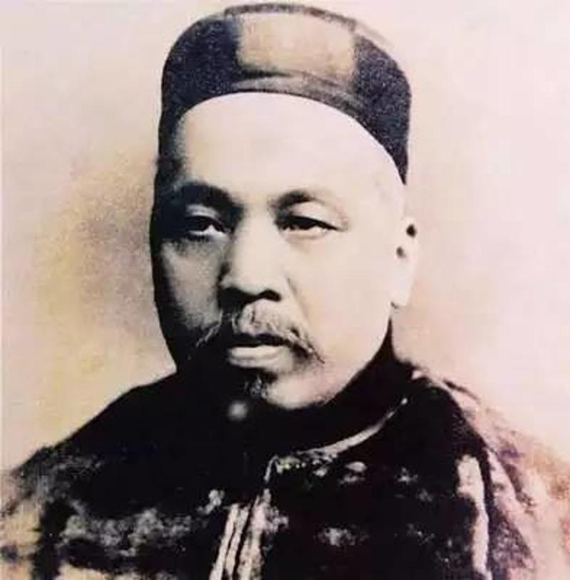 清光绪十一年间(1885)被选为拔贡,8年后考取恩科举人.