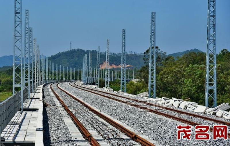 路段房建工程正在组织招标深茂铁路江茂段先行段2014年6月28日开工