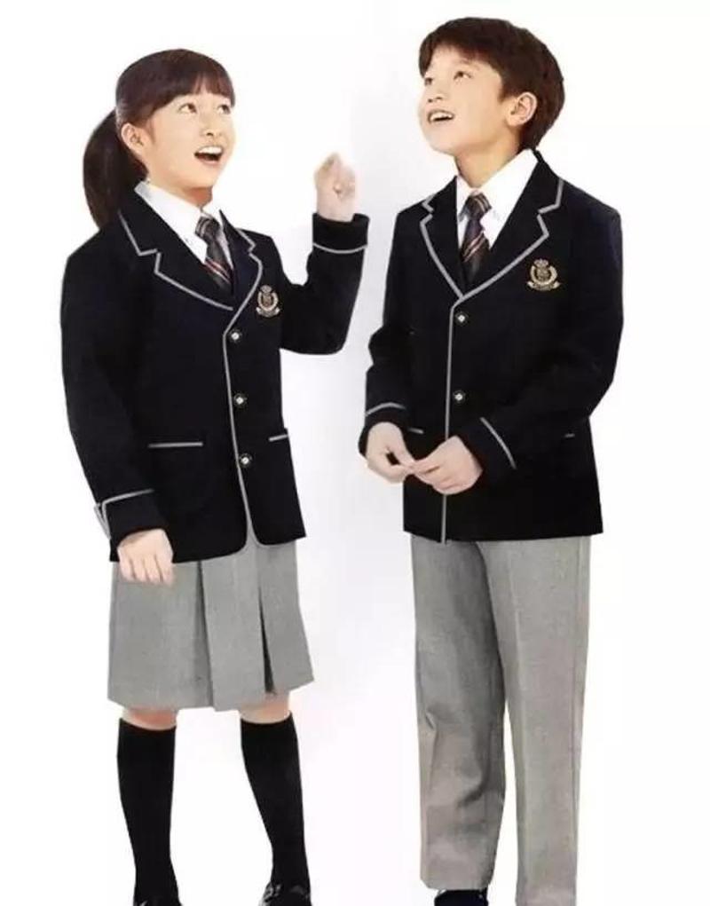 中山市各小学校服图片