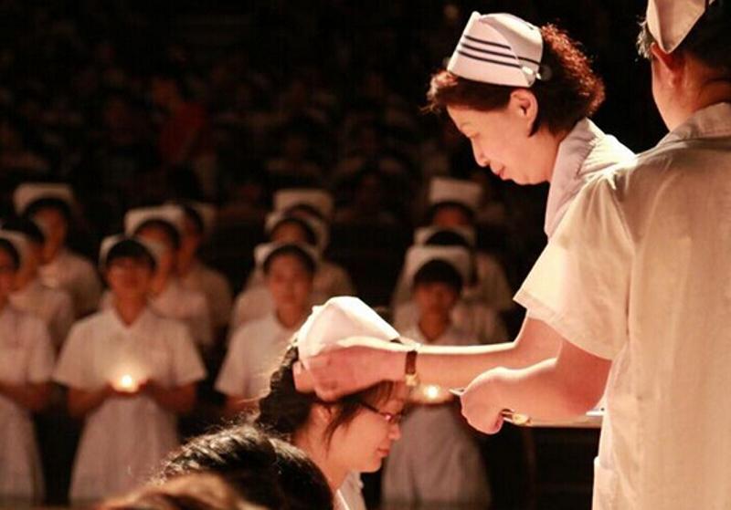 午间道|今天国际护士节,请问候这些奋战在一线的"提灯女神"