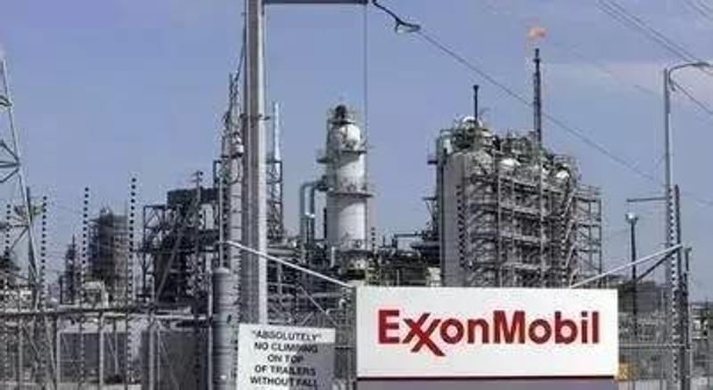 10年前,全球市值最大的公司是石油企业埃克森美孚公司和工业集团通用