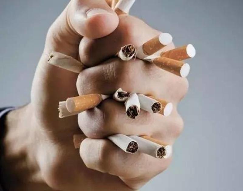 【控烟】你听说过三手烟吗?它造成的污染持续数月,婴幼儿最易受危害