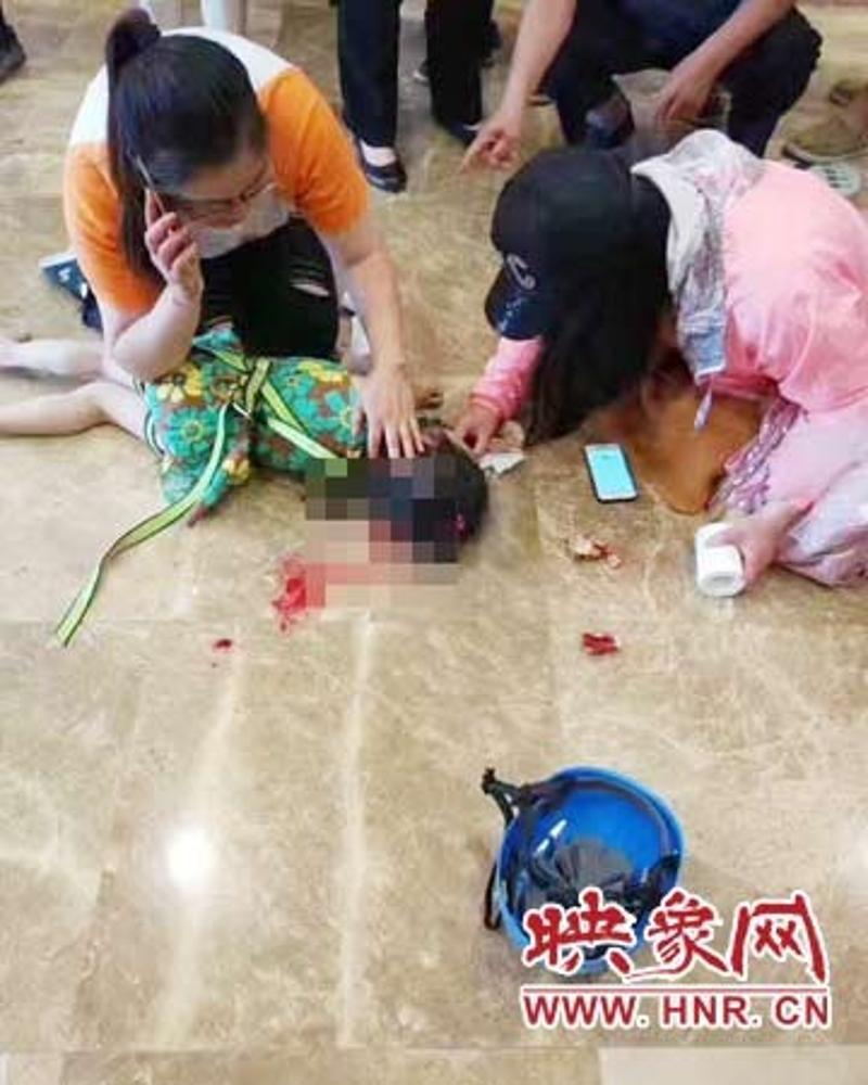 据记者现场了解到,发生意外的冒险家欢乐园在郑州