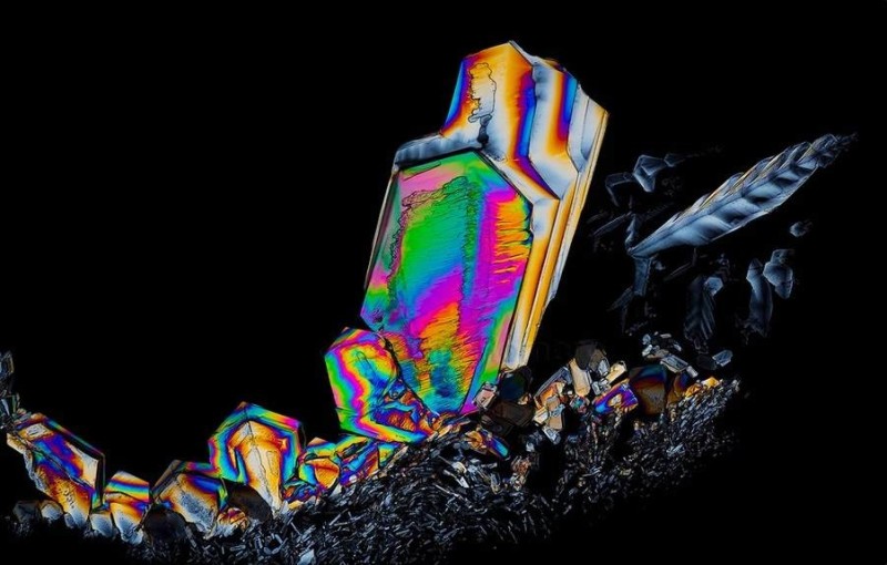 原来显微镜下的煤炭长这样!带你注视显微镜下的世界