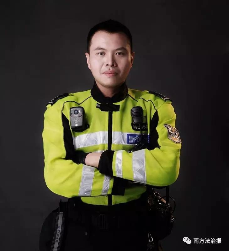 探寻深圳警队20最丨巡逻里程最长的交警铁骑民警
