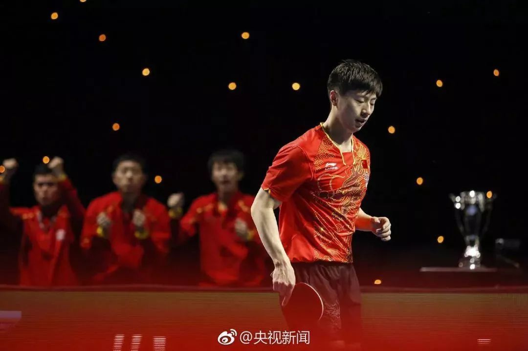 中国乒乓球队再次包揽世界杯男女团体冠军!网友:常规操作,都坐下!