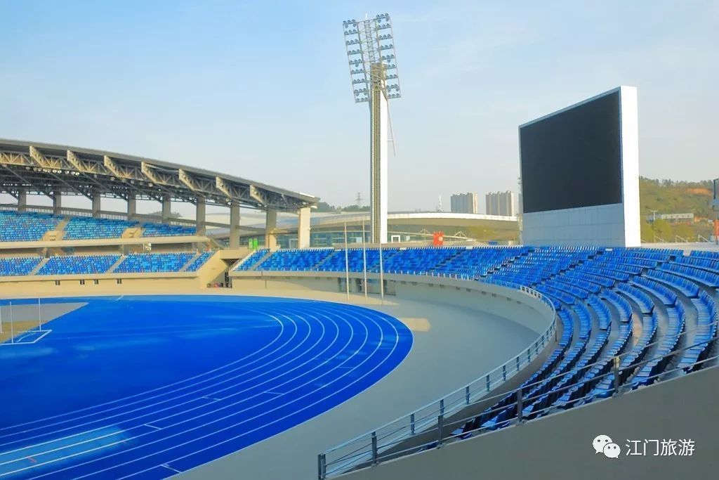 蓝色跑道,银色穹顶,江门体育中心最新航拍来了!