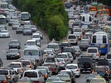 无车可卖、无车可交，“跪着卖车”的经销商直呼太难了|金九银十探车市